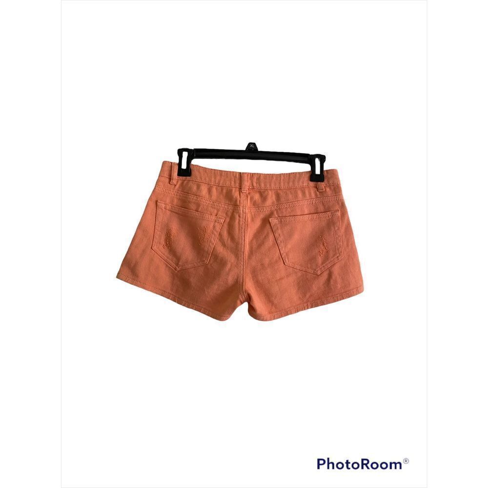 BLU Pepper Denim Shorts - Picture 2 of 5